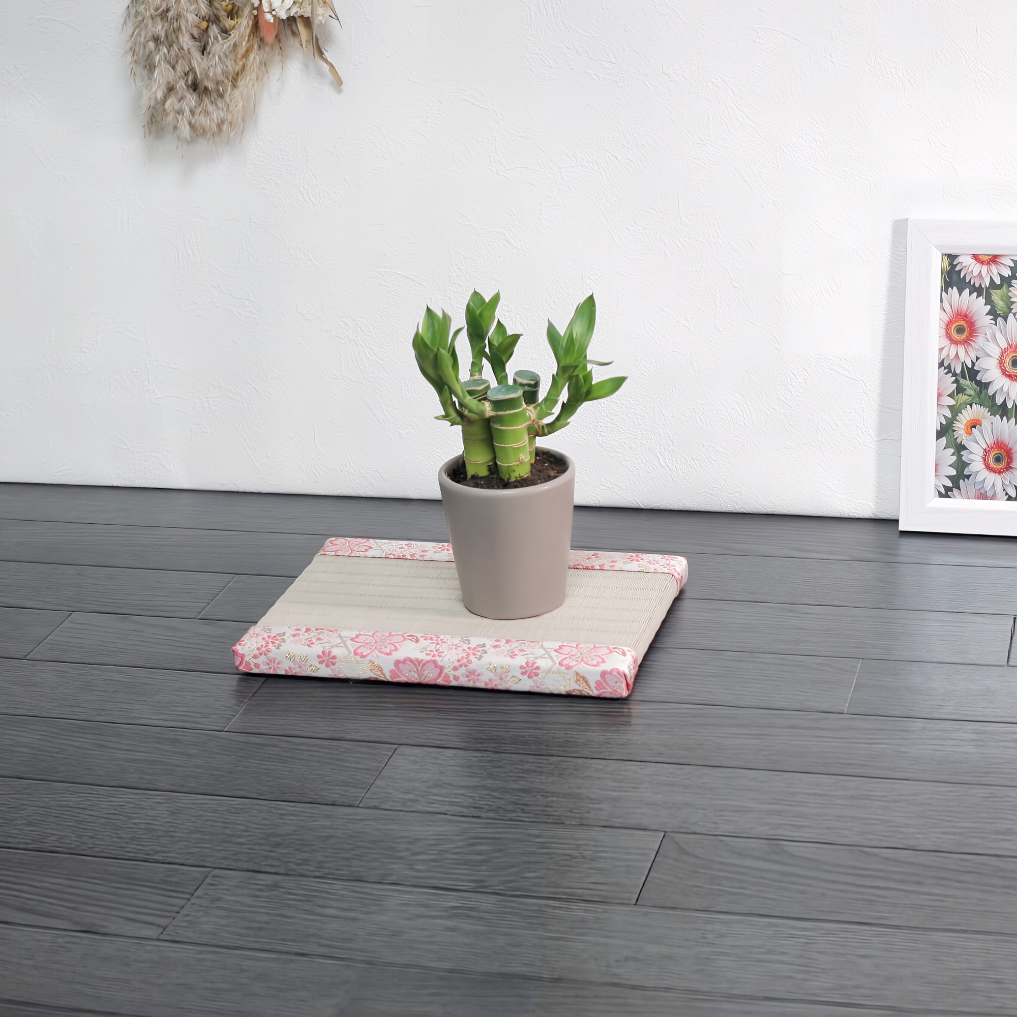 消臭効果がある華やかなミニ畳 金襴生地 ピンク 桃色