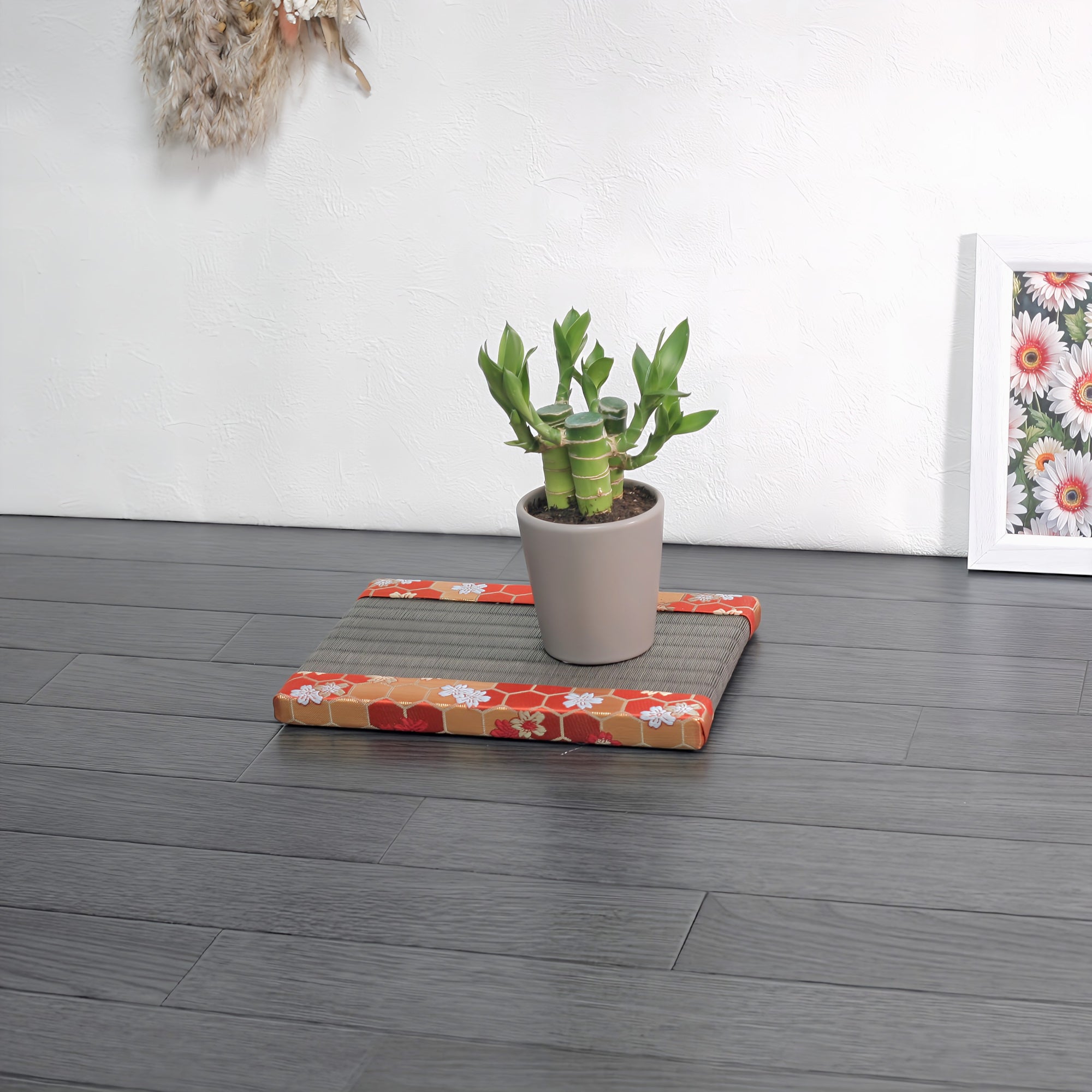 消臭効果がある華やかなミニ畳 金襴生地 レッド 栗色