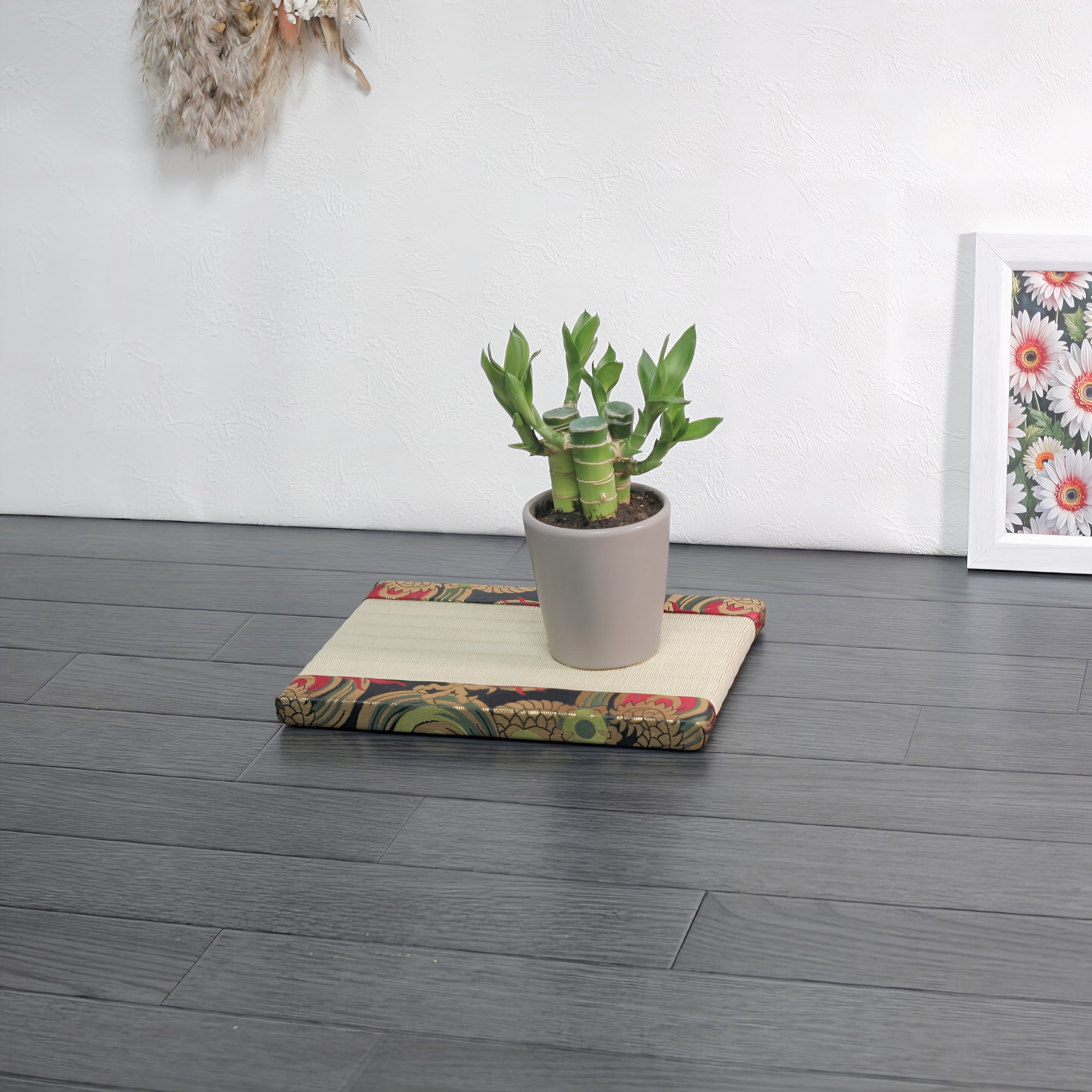 消臭効果がある華やかなミニ畳 金襴生地 ブラック ゴールド グリーン