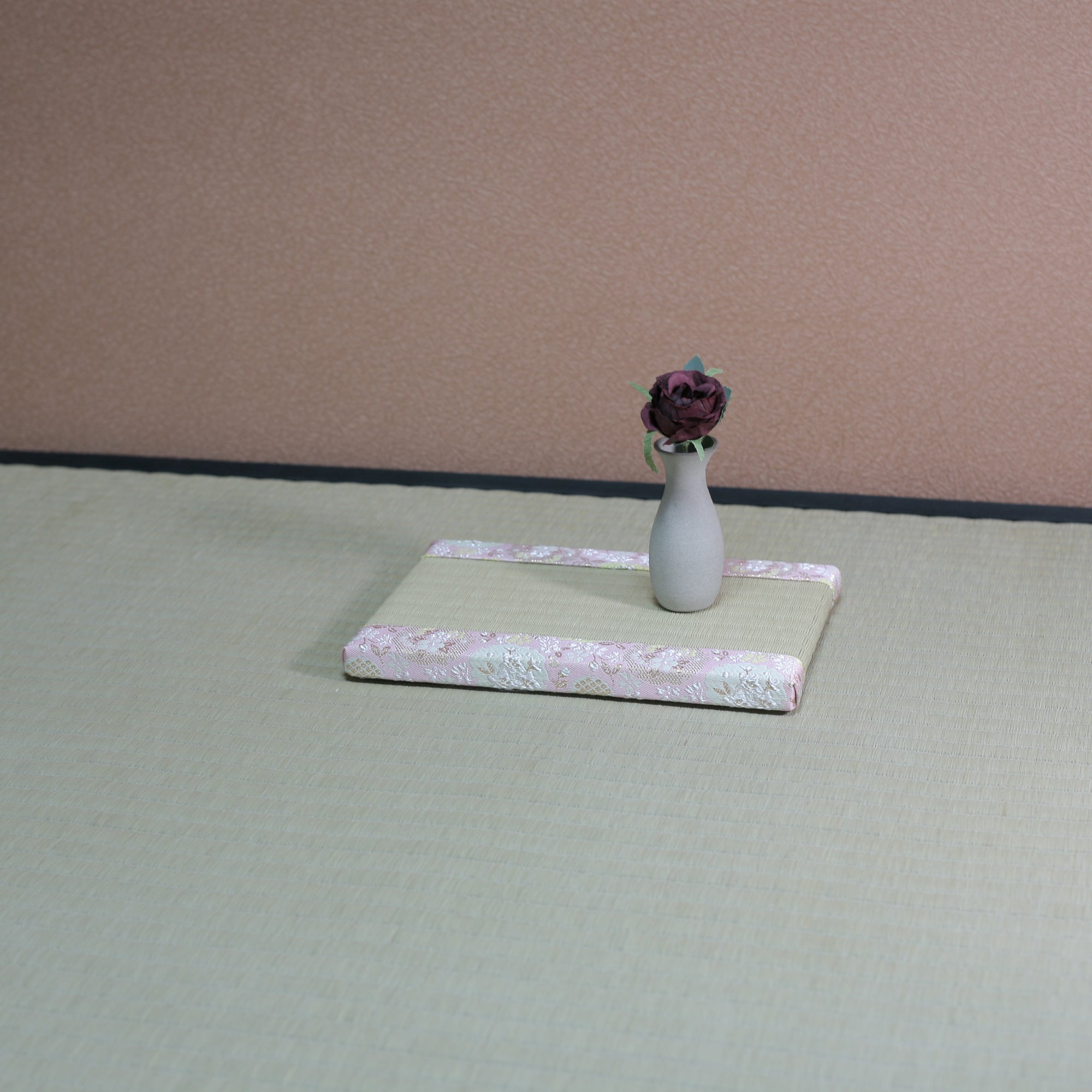 消臭効果がある華やかなミニ畳 金襴生地 ピンク グリーン