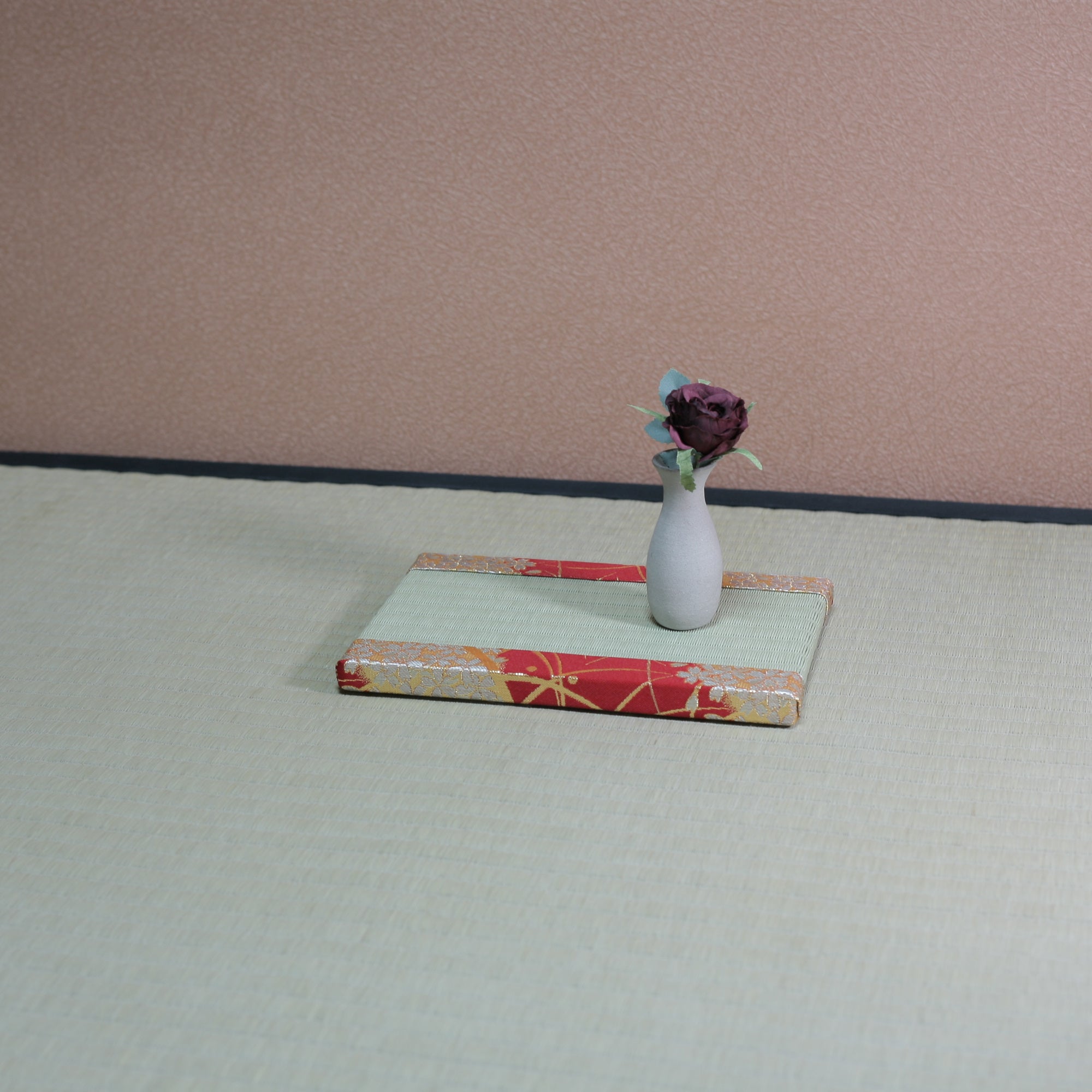 消臭効果がある華やかなミニ畳 金襴生地 レッド グリーン