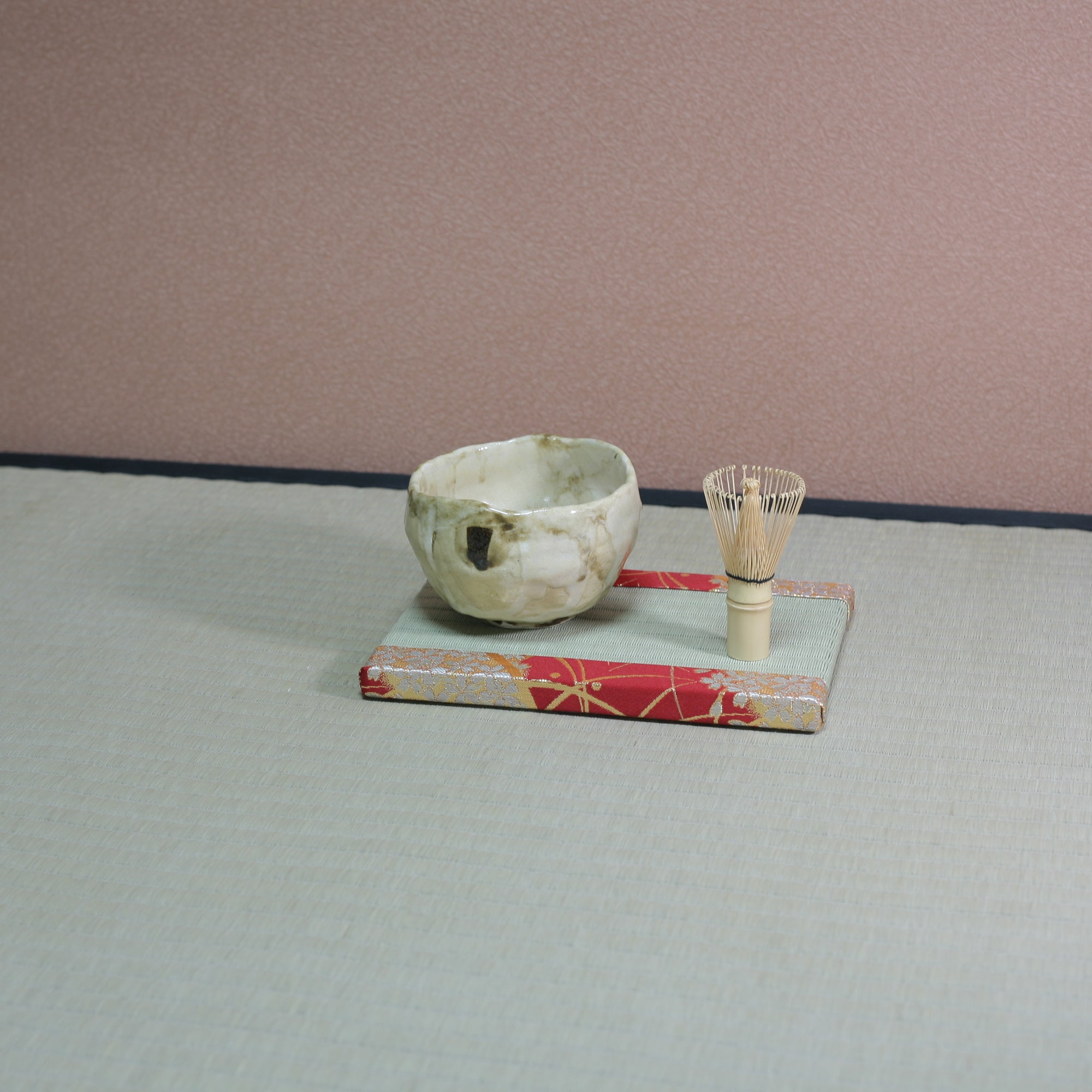 消臭効果がある華やかなミニ畳 金襴生地 レッド グリーン