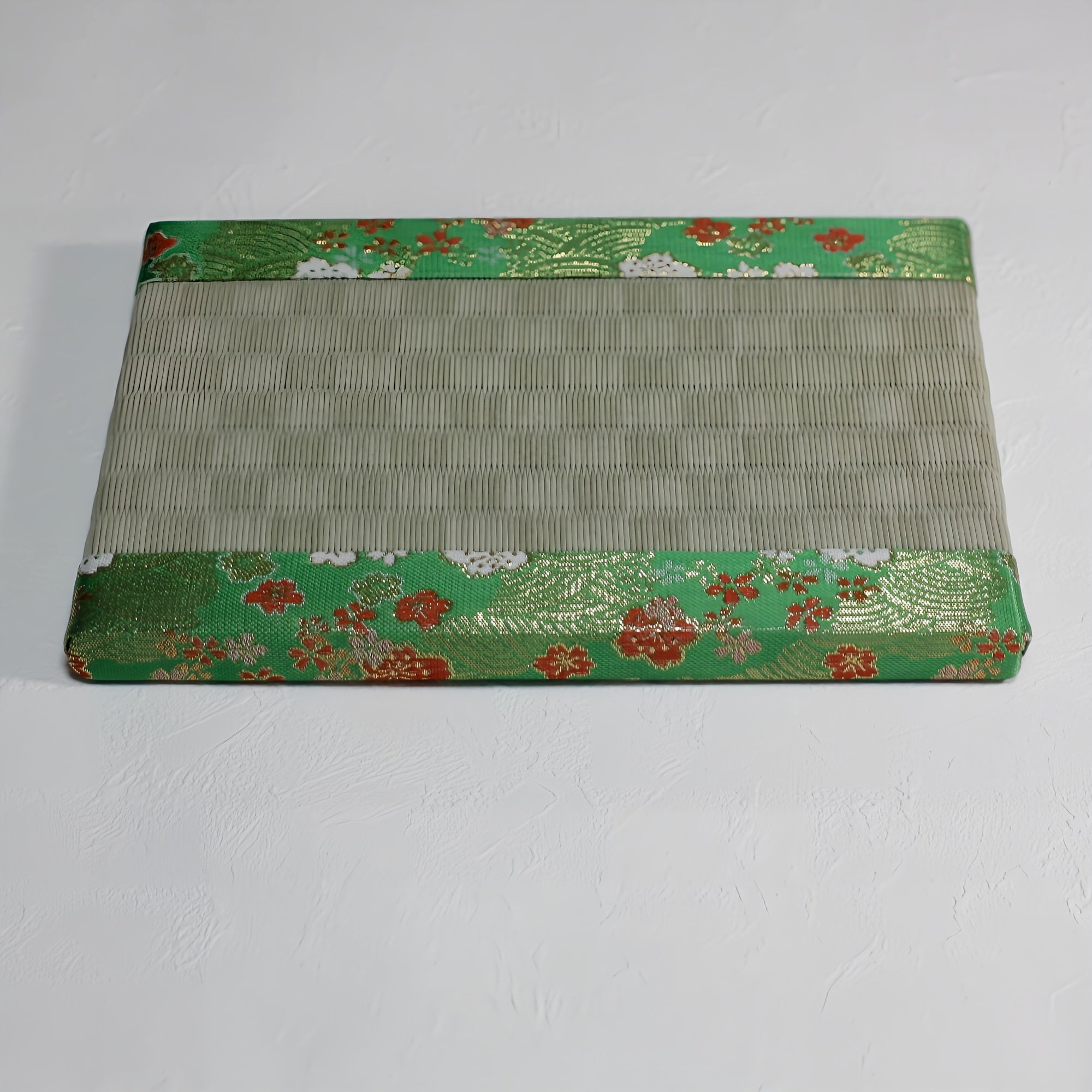 消臭効果がある華やかなミニ畳 金襴生地 グリーン 市松グリーン