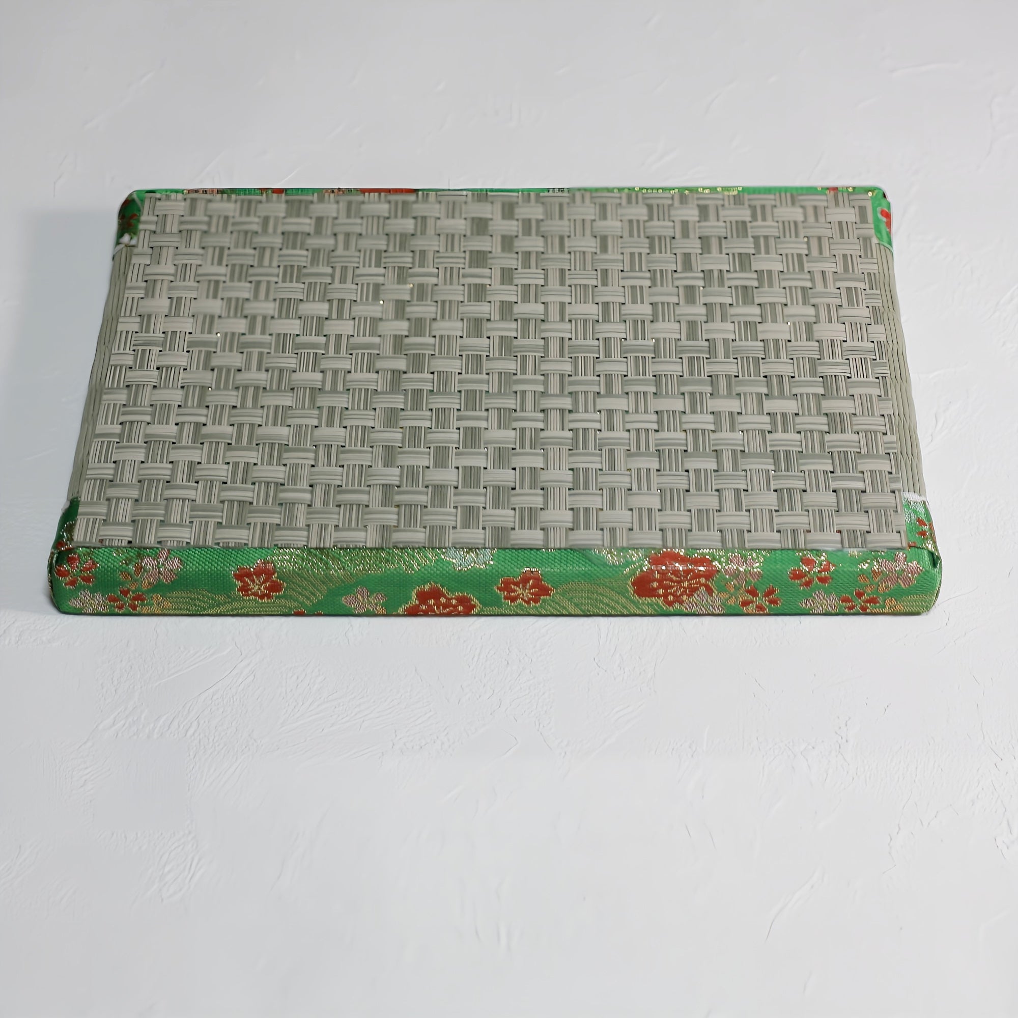 消臭効果がある華やかなミニ畳 金襴生地 グリーン 市松グリーン