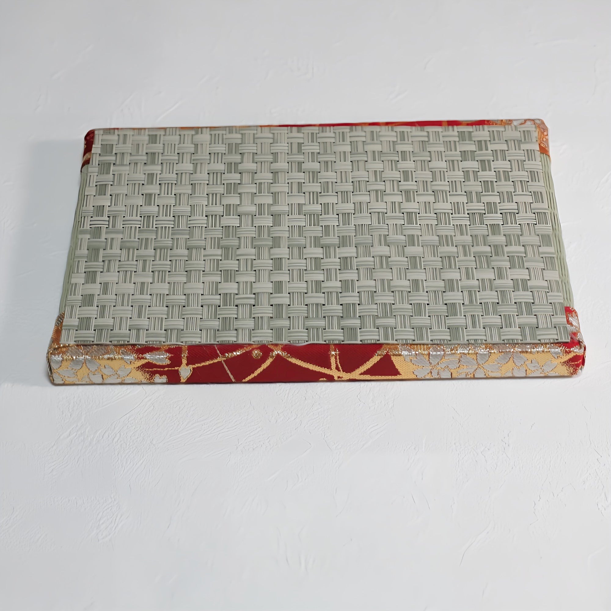 消臭効果がある華やかなミニ畳 金襴生地 レッド グリーン