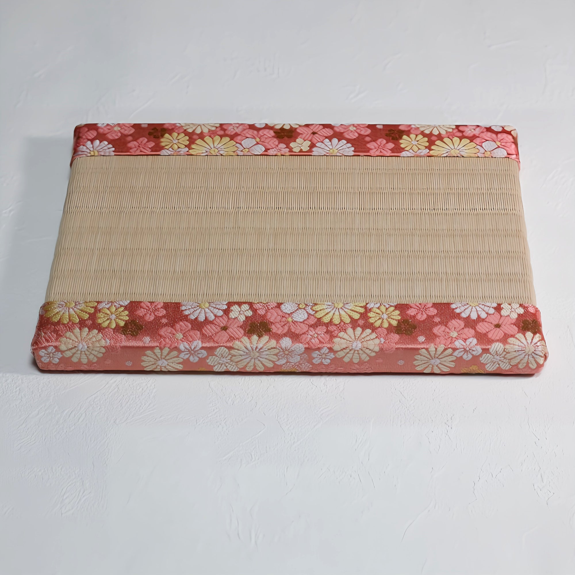 消臭効果がある華やかなミニ畳 金襴生地 ピンク ベージュ