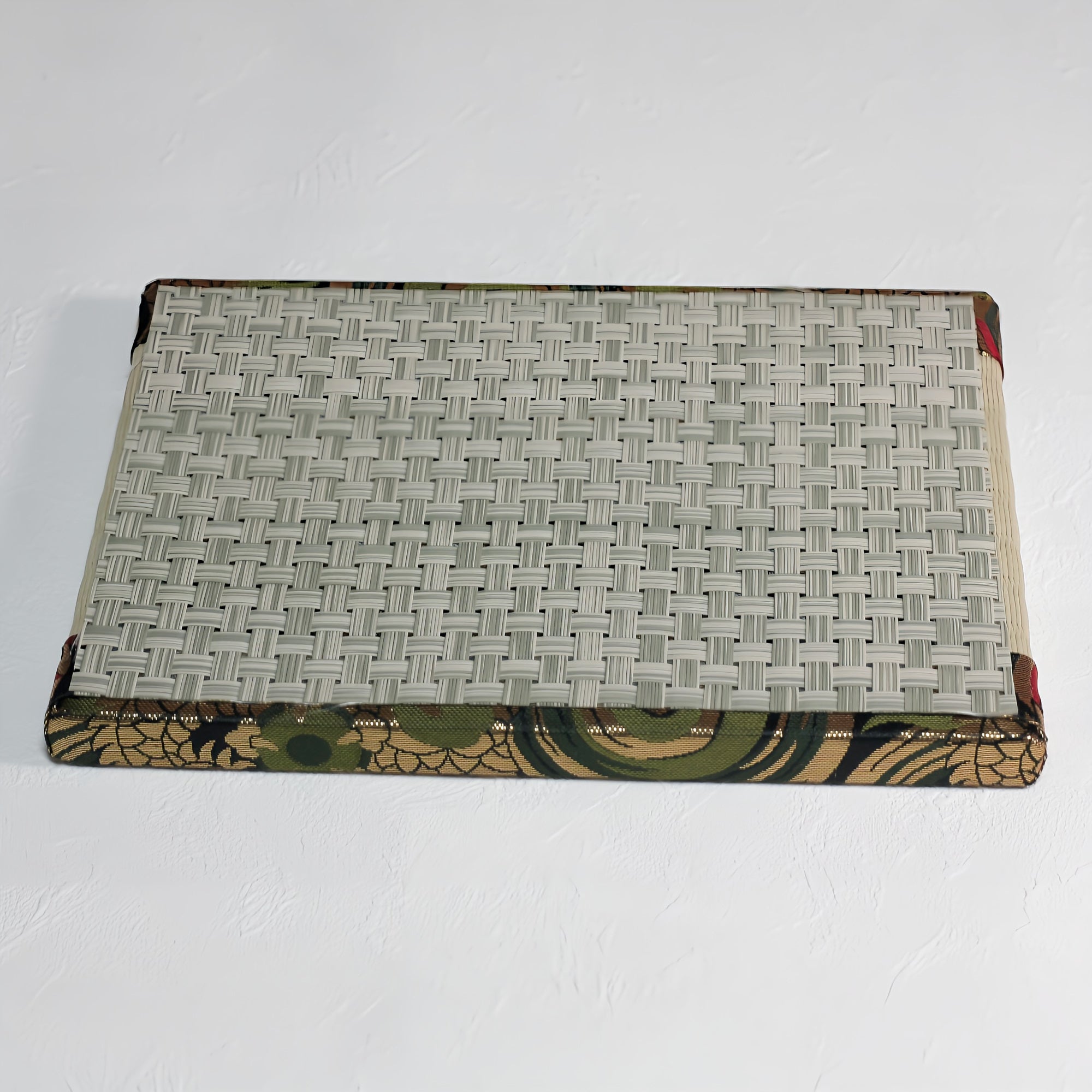 消臭効果がある華やかなミニ畳 金襴生地 ブラック ゴールド グリーン