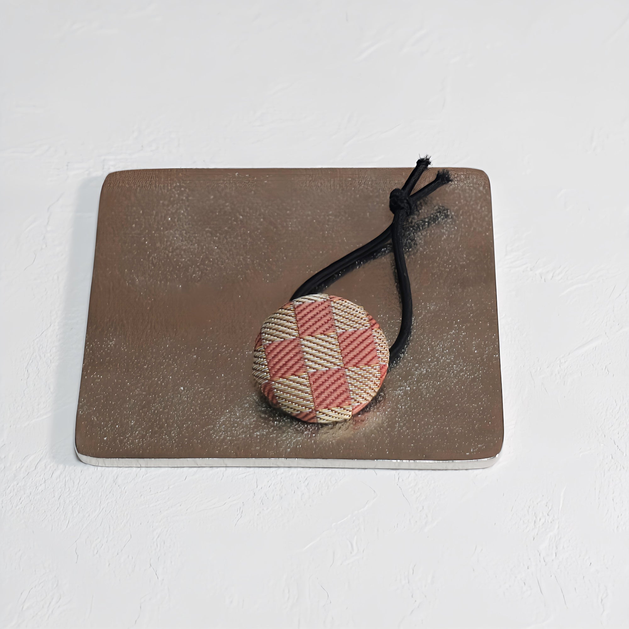 畳へりをアレンジしたヘアゴム ピンク チェック柄