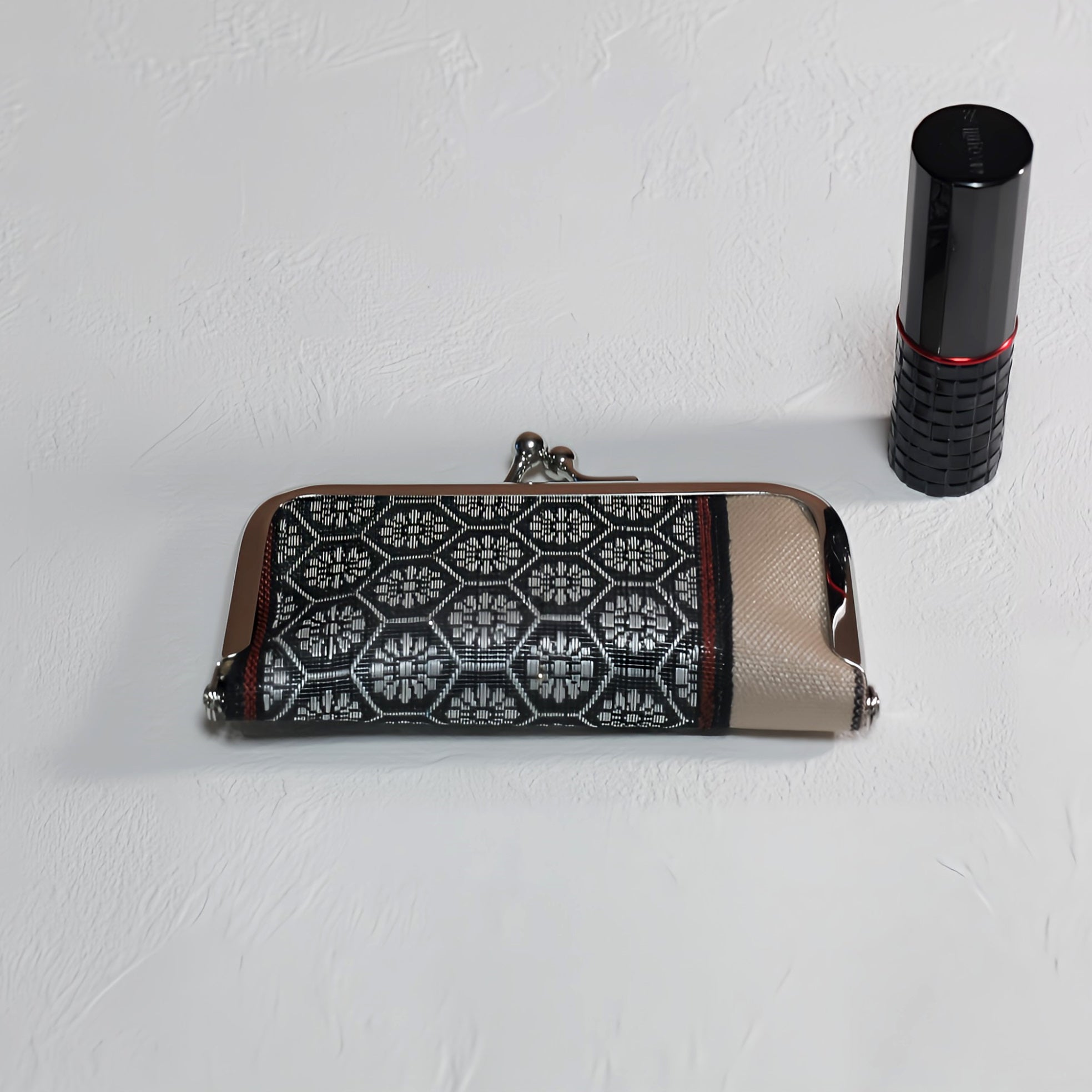 がま口 畳へりをアレンジして制作 ブラック 和柄 ピンク