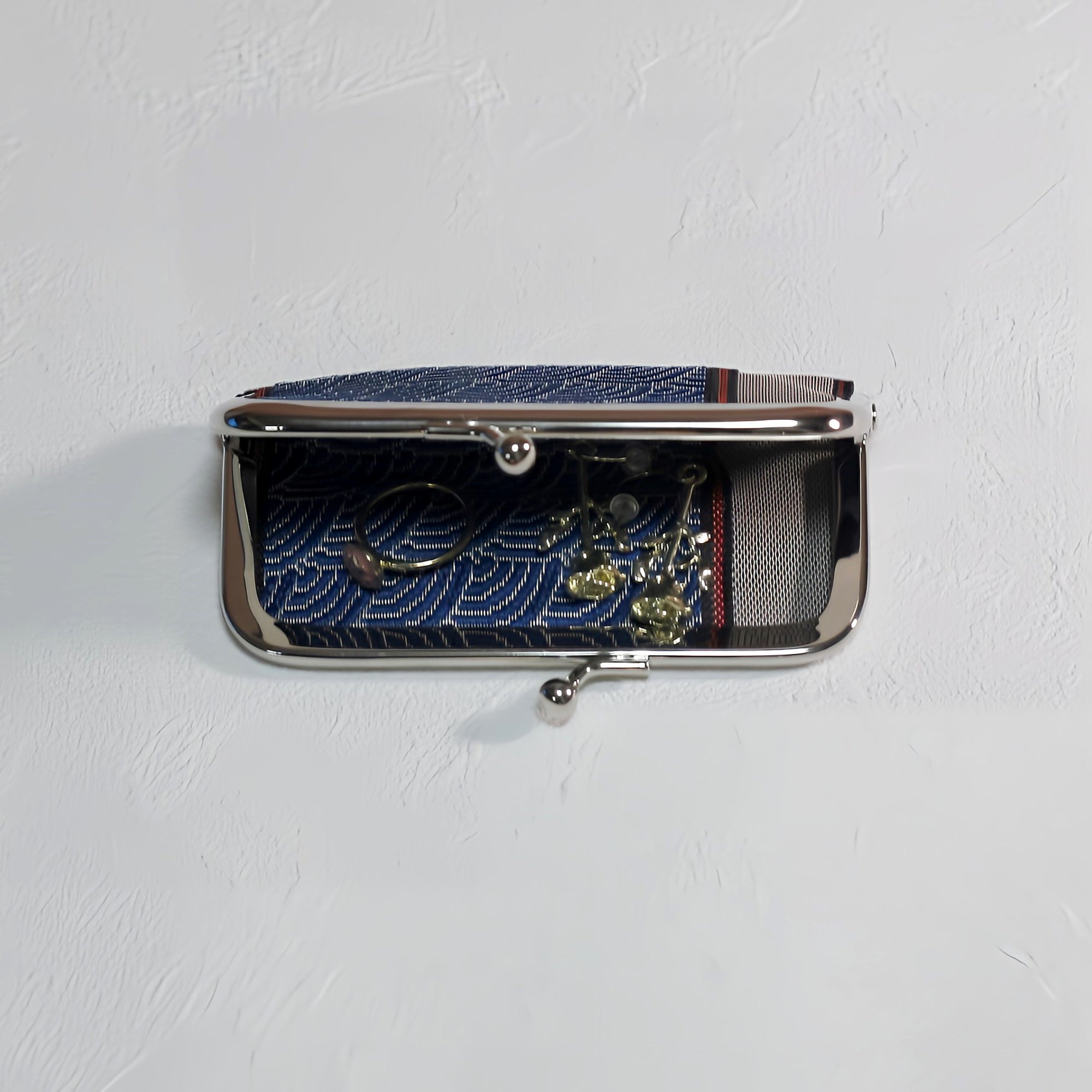 がま口 畳へりをアレンジして制作 ブルー 和柄 グレー