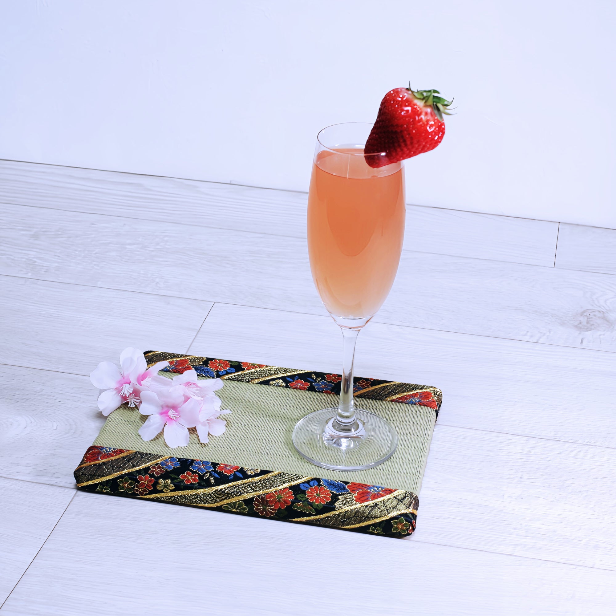 ミニ畳 消臭効果がある華やかなミニ畳 金襴生地 カラフル グリーン