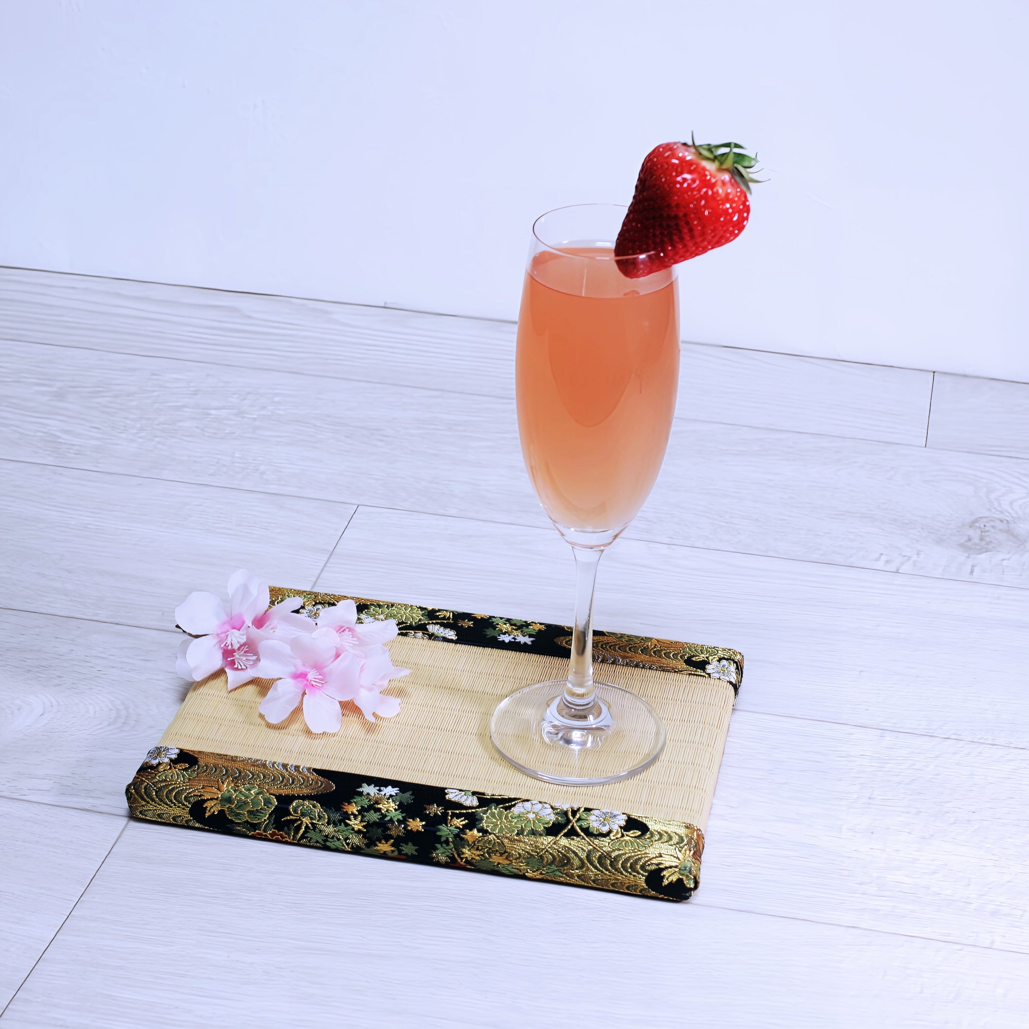 ミニ畳 消臭効果がある華やかなミニ畳 金襴生地 カラフル イエロー