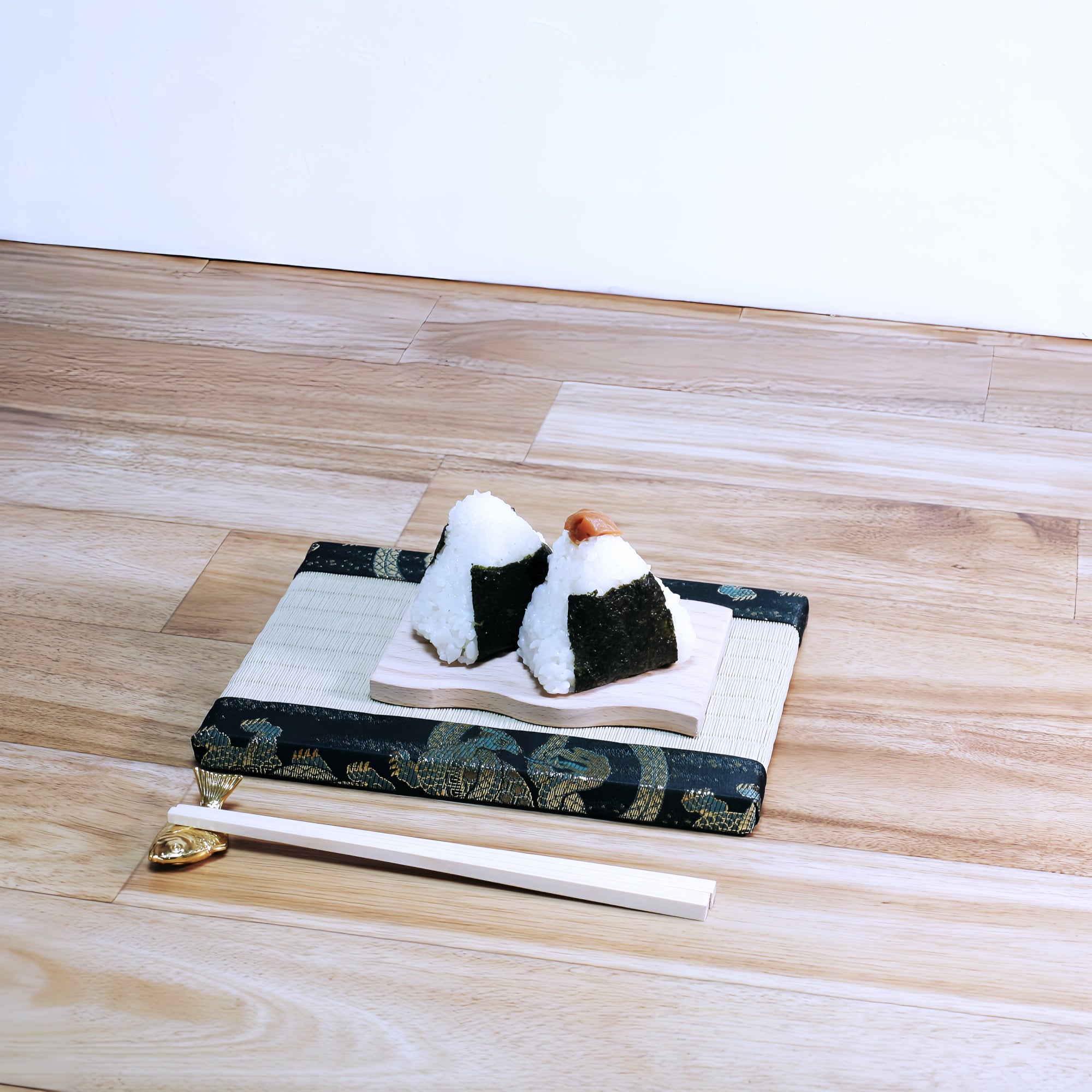 ミニ畳 消臭効果がある華やかなミニ畳 金襴生地 グリーン 若草色