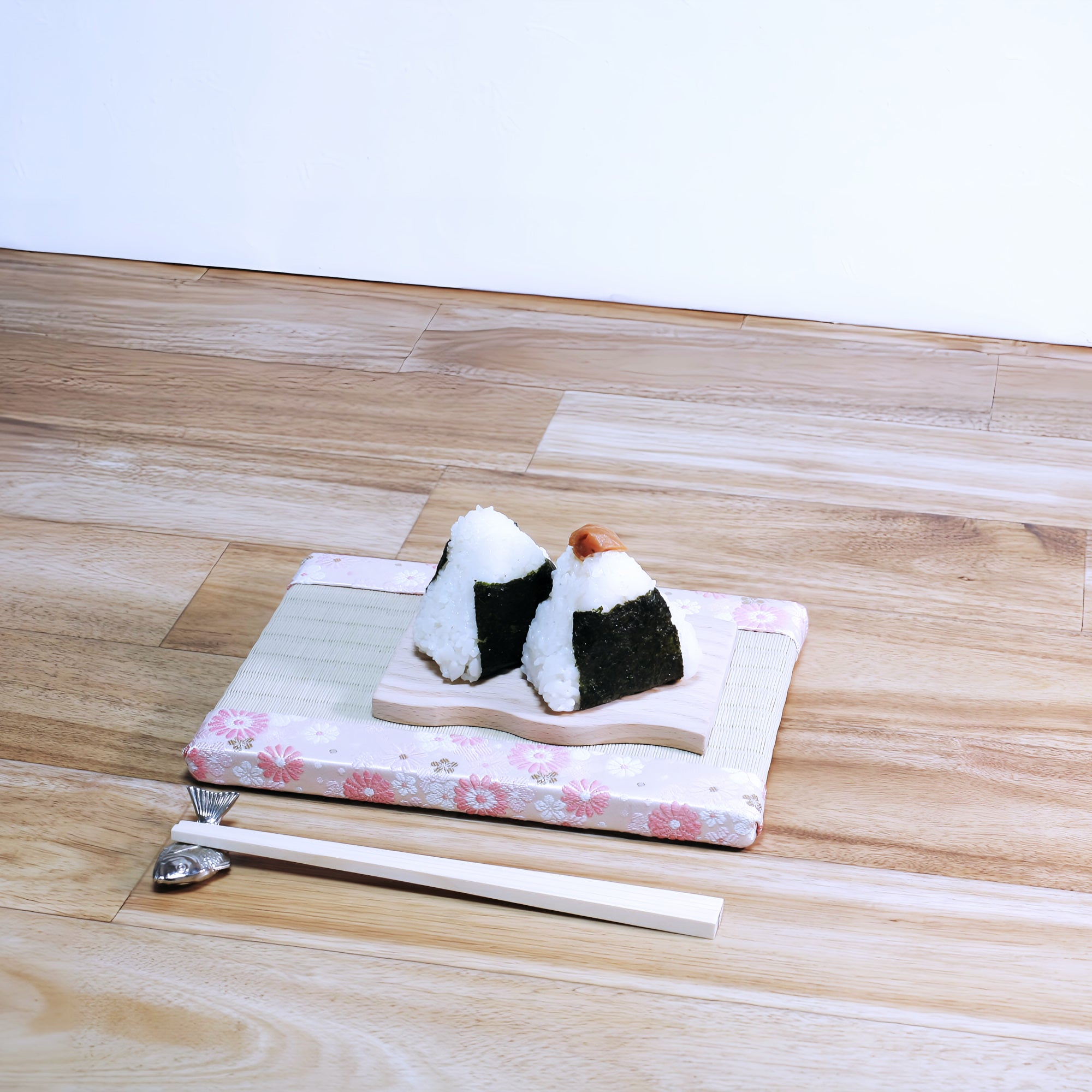 ミニ畳 消臭効果がある華やかなミニ畳 金襴生地 ピンク グリーン