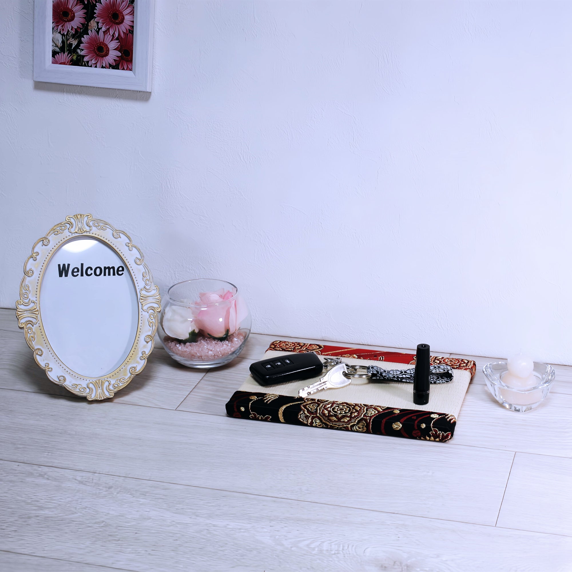 ミニ畳 消臭効果がある華やかなミニ畳 金襴生地 レッド ブラック ホワイト