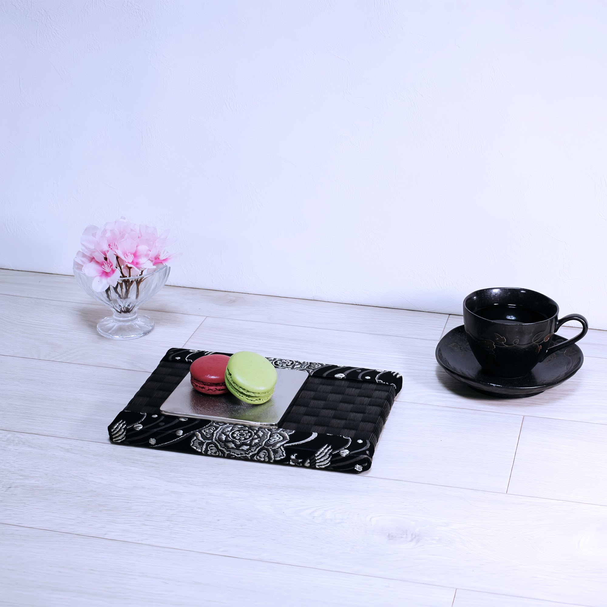 ミニ畳 消臭効果がある華やかなミニ畳 金襴生地 ブラック 市松ブラック