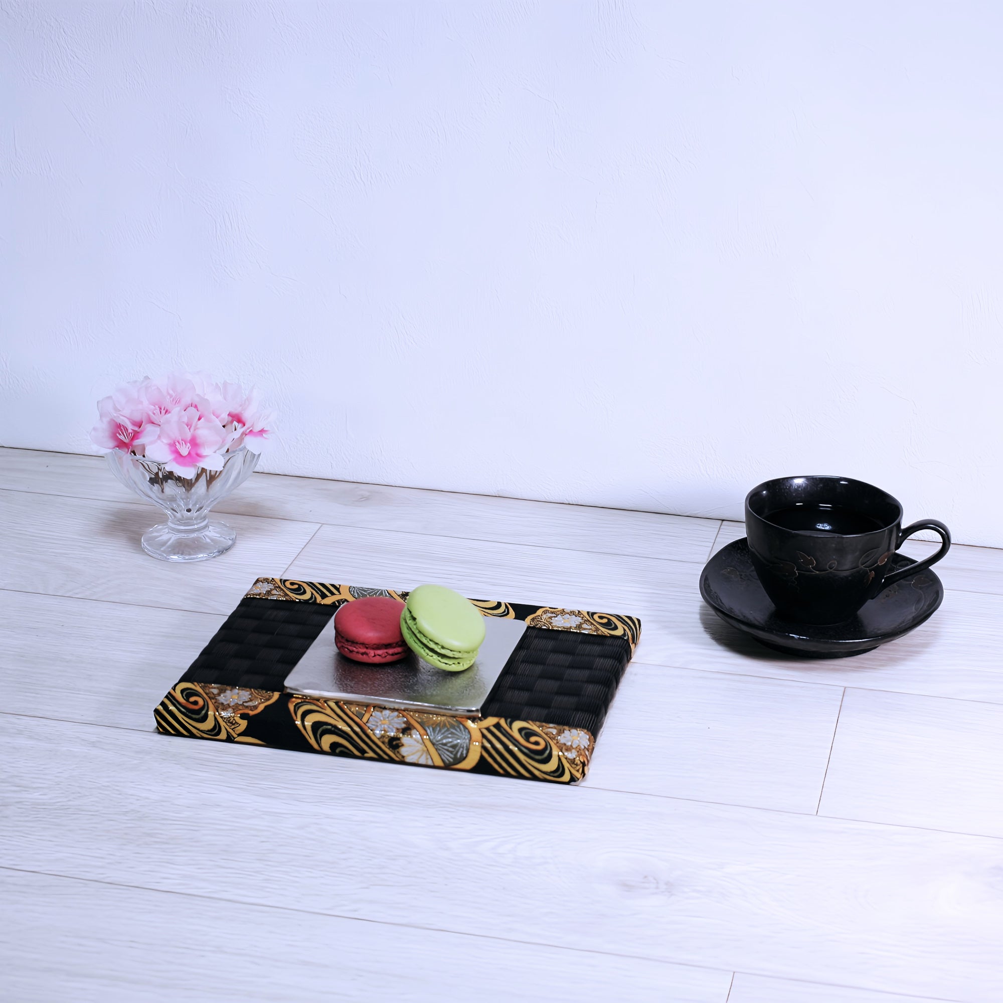 ミニ畳 消臭効果がある華やかなミニ畳 金襴生地 ゴールド 市松ブラック