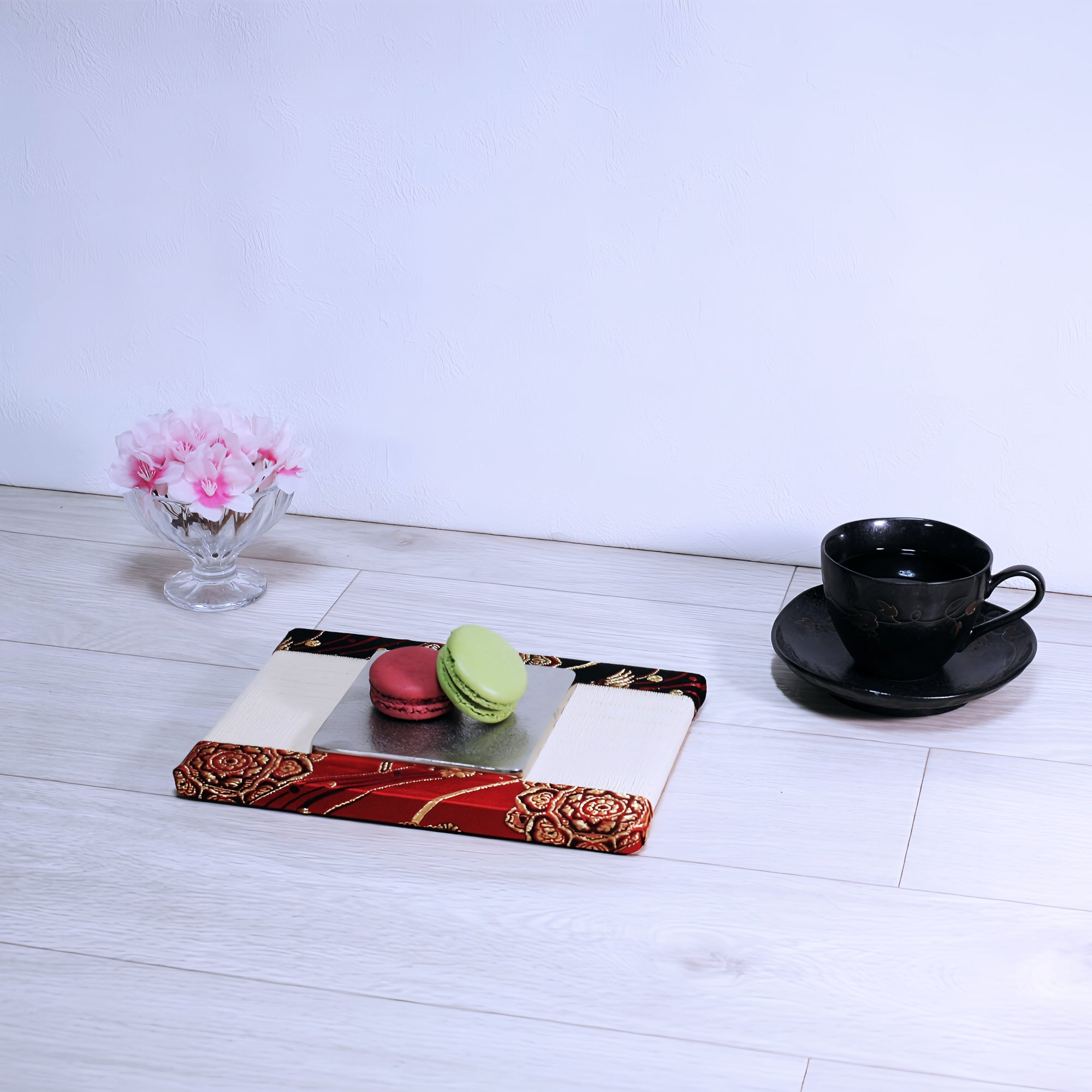 ミニ畳 消臭効果がある華やかなミニ畳 金襴生地 レッド ブラック ホワイト