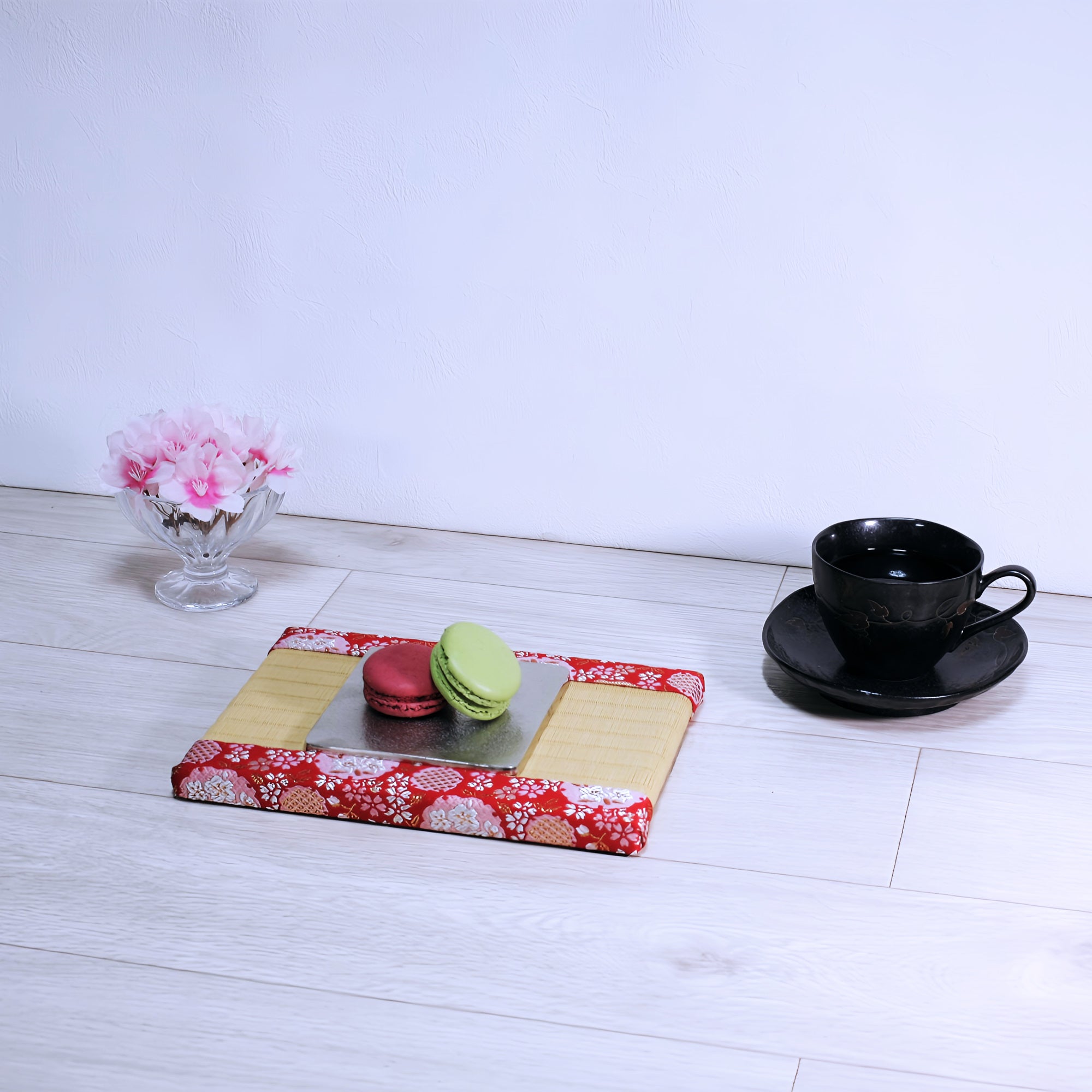 ミニ畳 消臭効果がある華やかなミニ畳 金襴生地 レッド イエロー