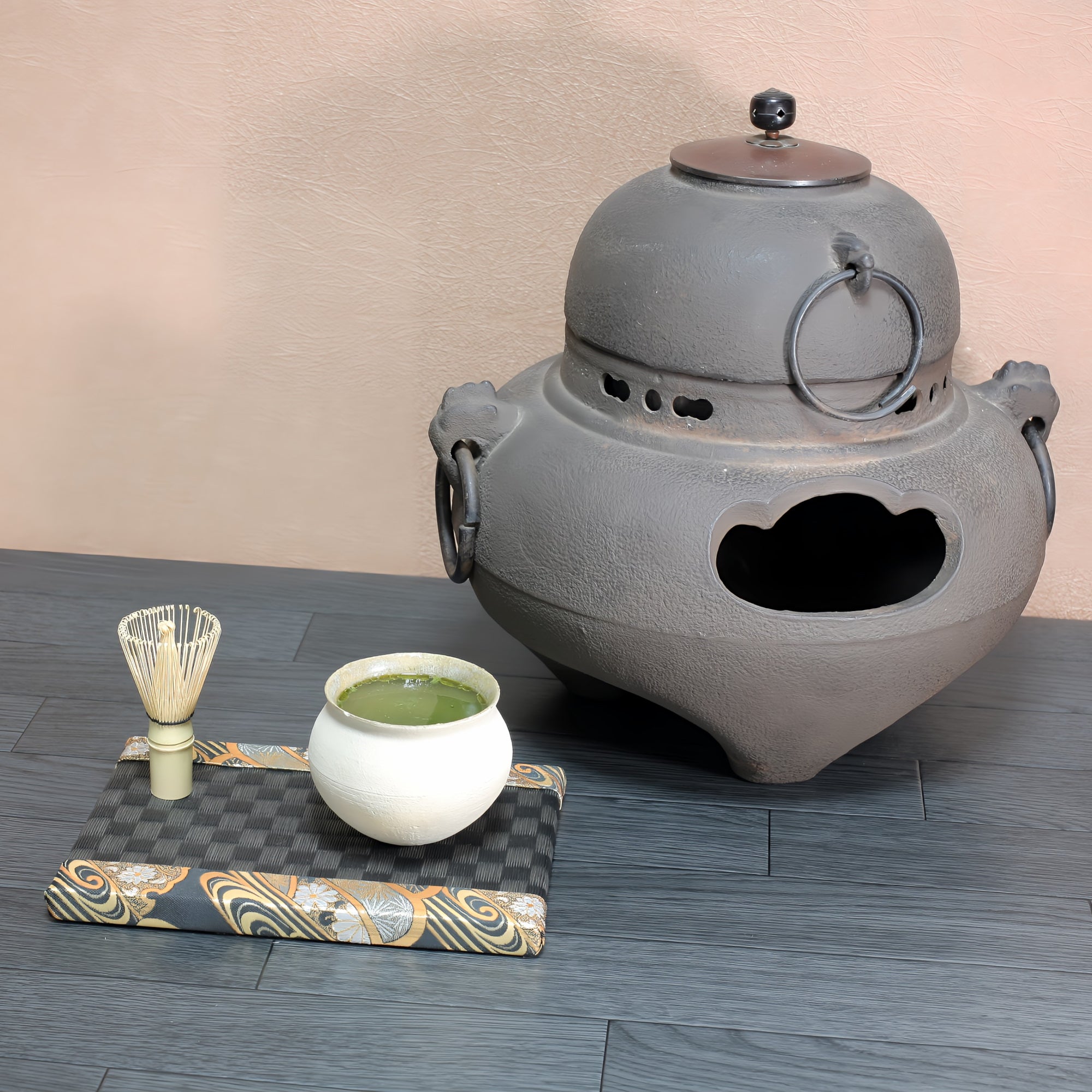 ミニ畳 消臭効果がある華やかなミニ畳 金襴生地 ゴールド 市松ブラック