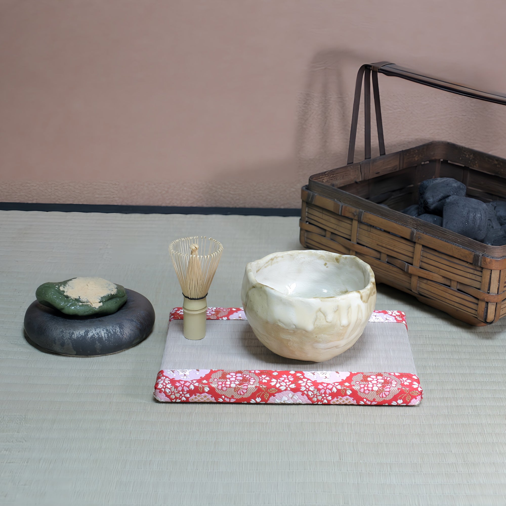 ミニ畳 消臭効果がある華やかなミニ畳 金襴生地 赤 桃色