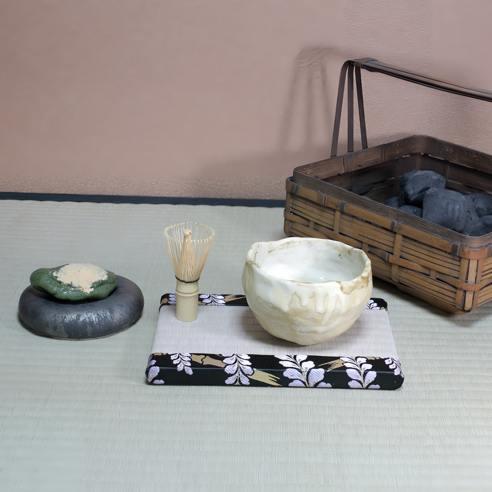 ミニ畳 消臭効果がある華やかなミニ畳 金襴生地 パープル ブラック