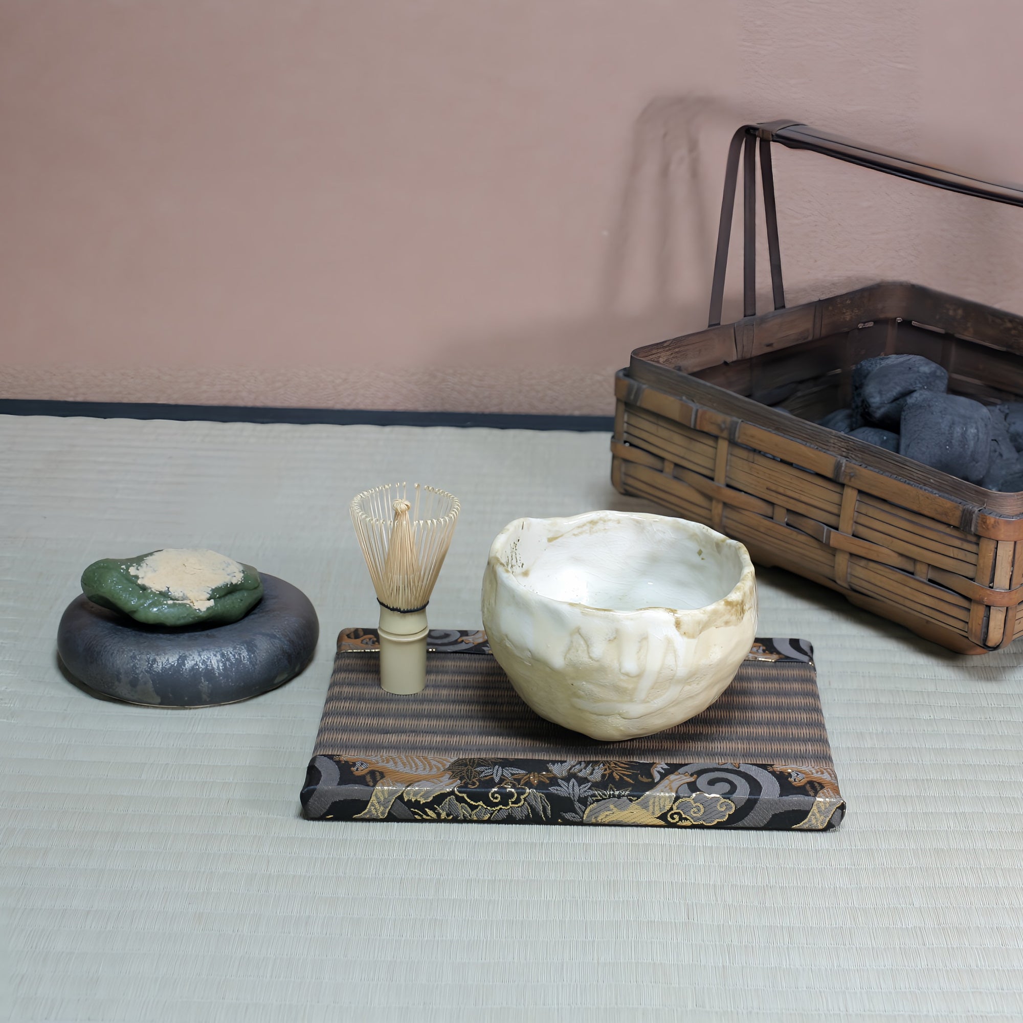 ミニ畳 消臭効果がある華やかなミニ畳 金襴生地 ゴールド ブラック ブラウン