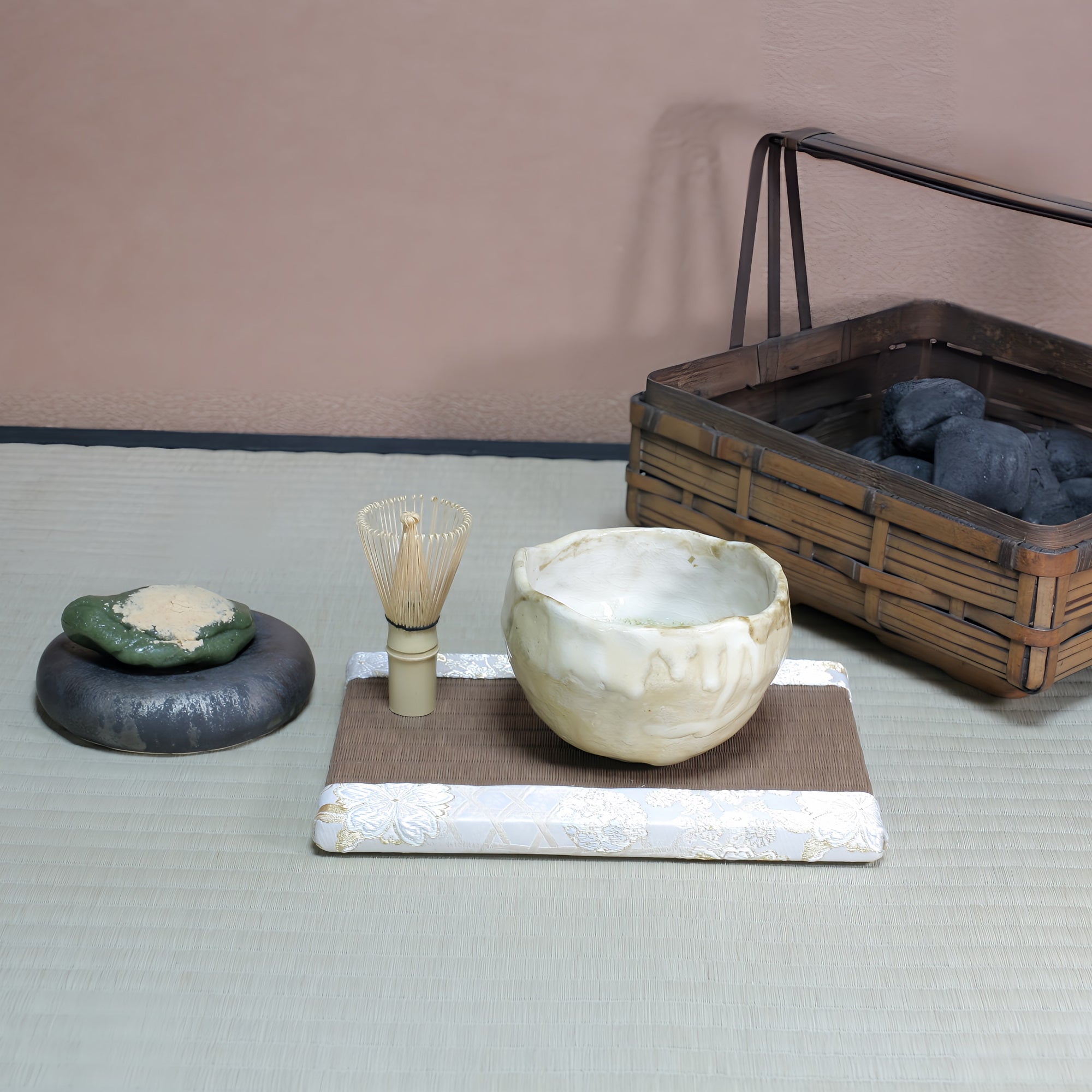 ミニ畳 消臭効果がある華やかなミニ畳 金襴生地 ホワイト ゴールド ブラウン