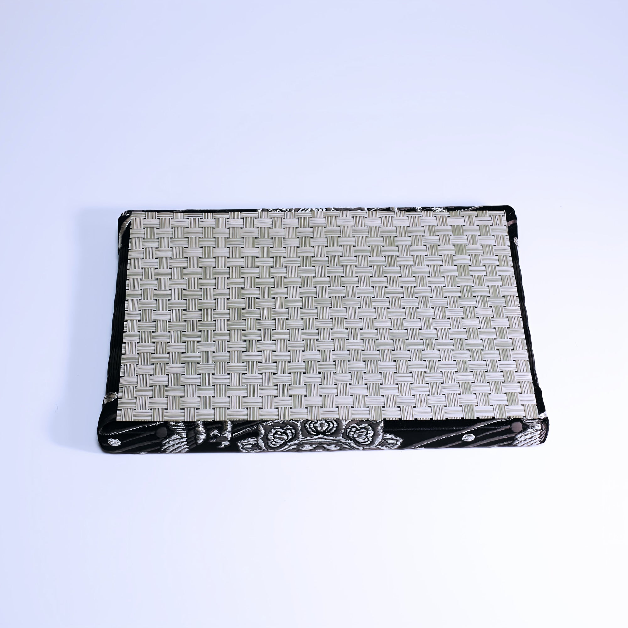 ミニ畳 消臭効果がある華やかなミニ畳 金襴生地 ブラック 市松ブラック