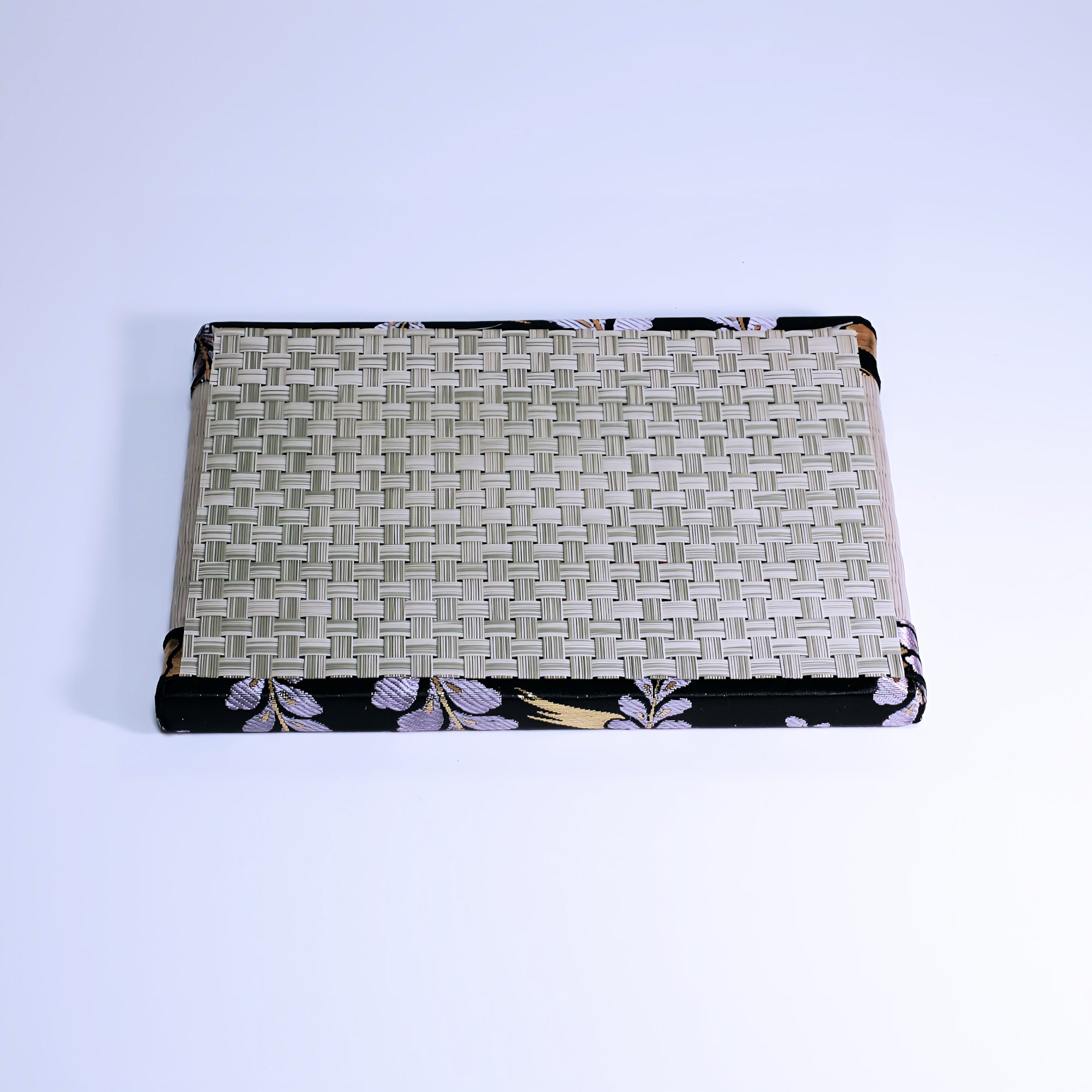 ミニ畳 消臭効果がある華やかなミニ畳 金襴生地 パープル ブラック