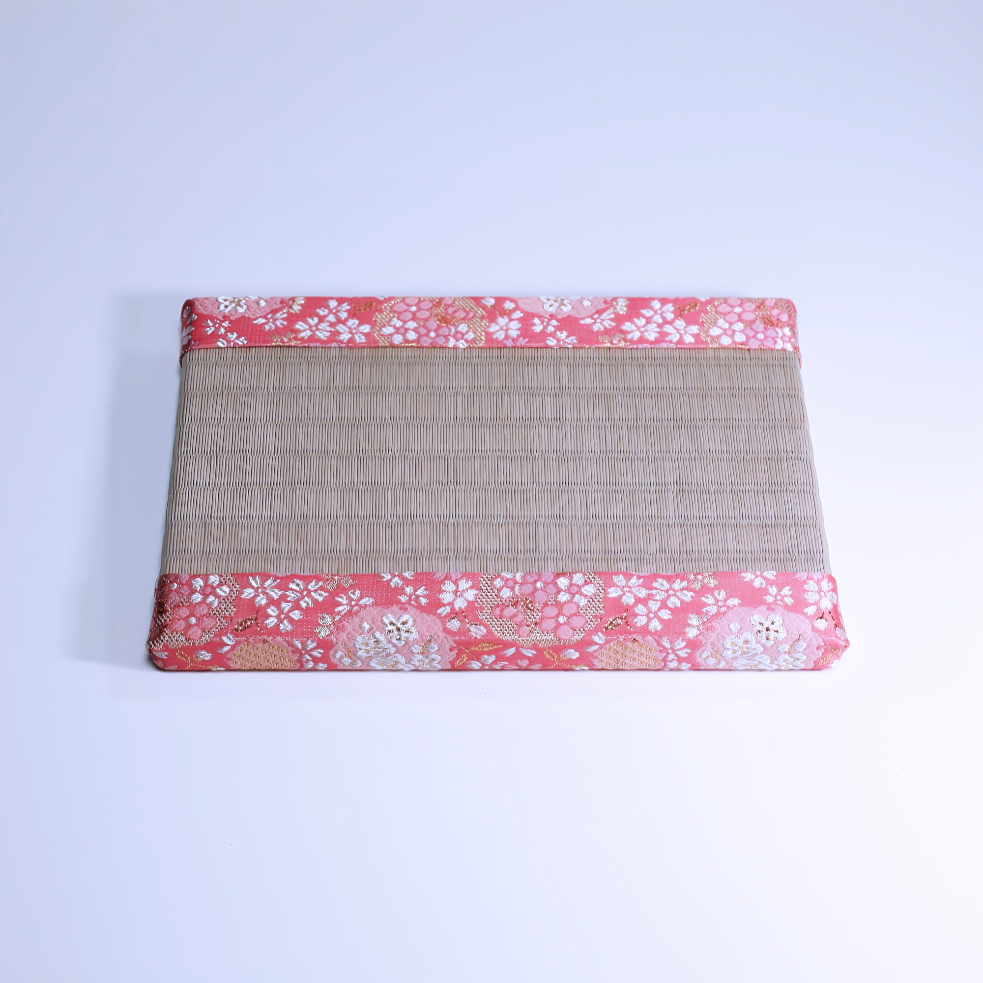 ミニ畳 消臭効果がある華やかなミニ畳 金襴生地 ピンク 桃色 くすみピンク