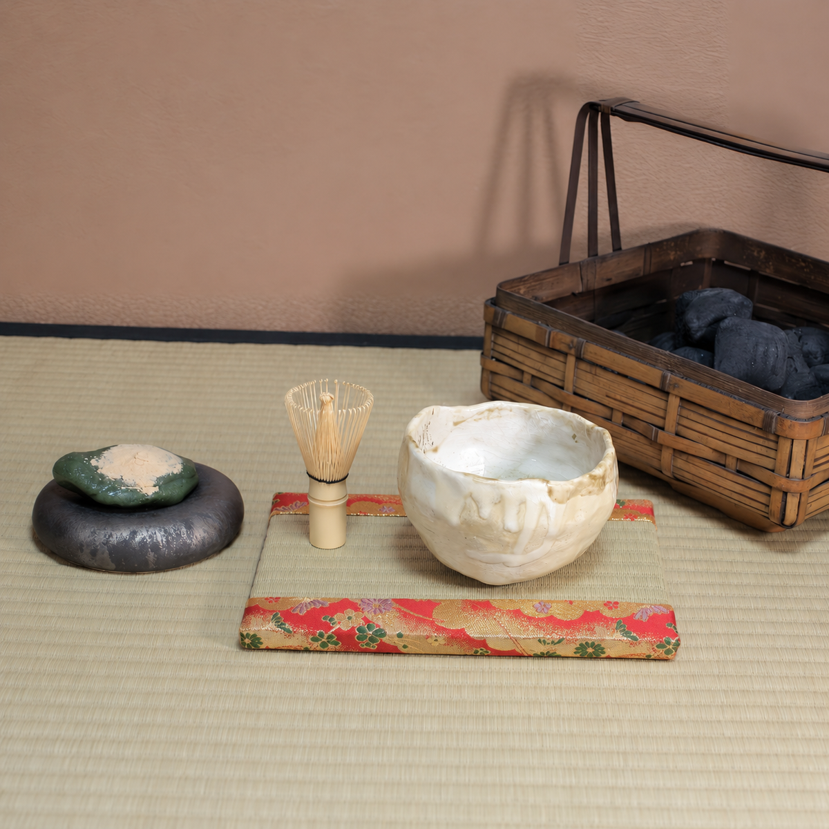 ミニ畳 消臭効果がある華やかなミニ畳 金襴生地 レッド グリーン