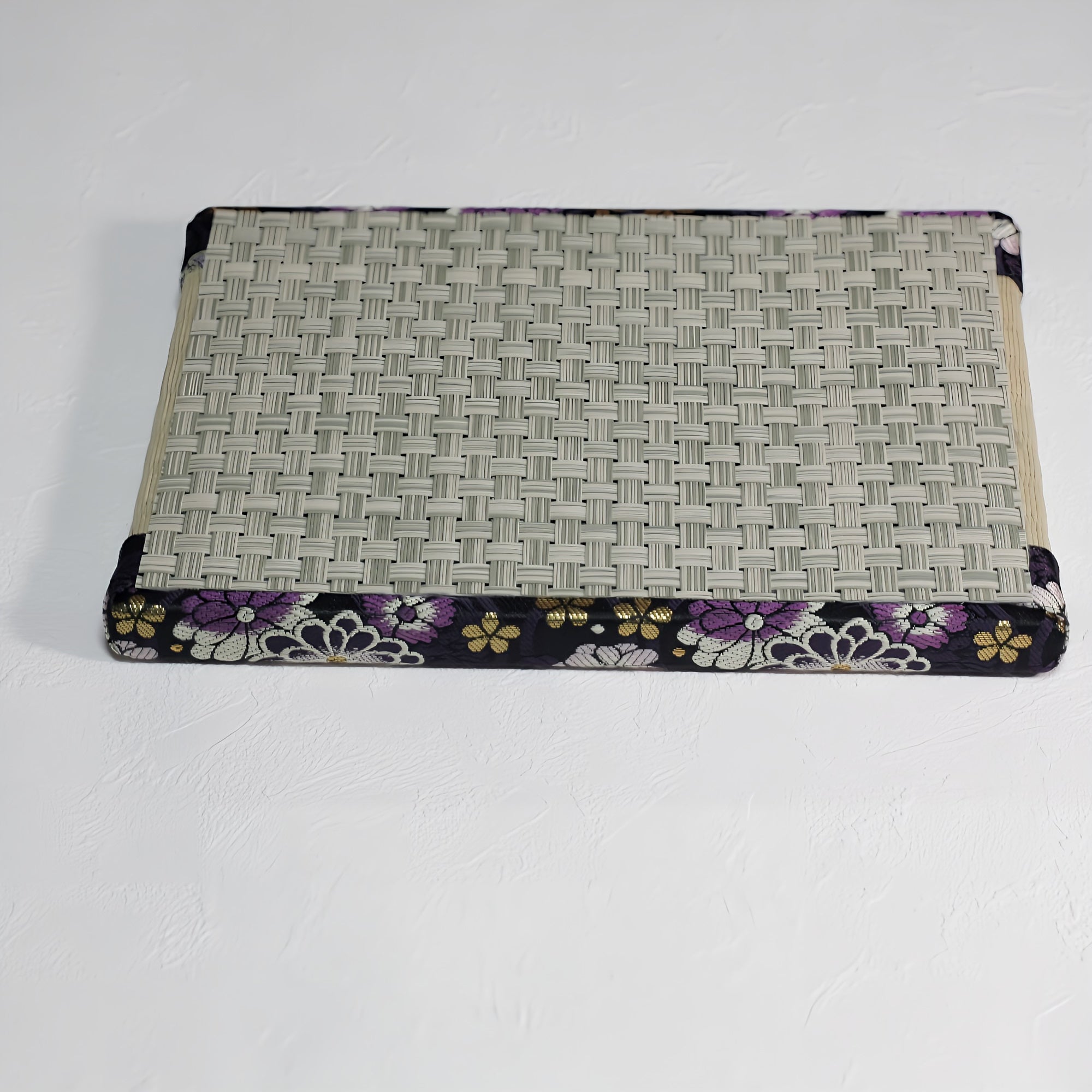 Gorgeous mini tatami mats with deodorizing properties, gold brocade fabric, purple and green