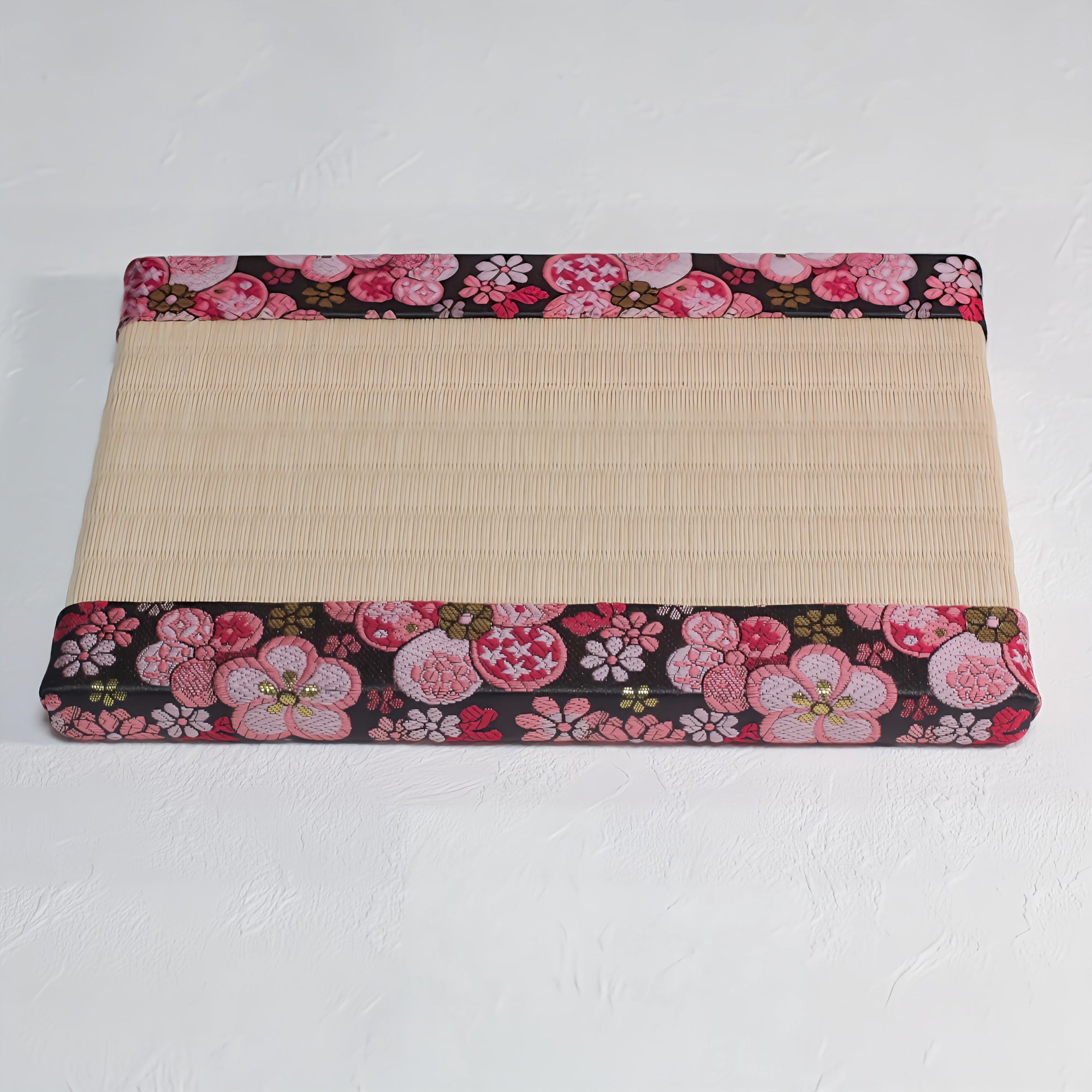 Gorgeous mini tatami mats with deodorizing properties, brocade fabric, pink and beige